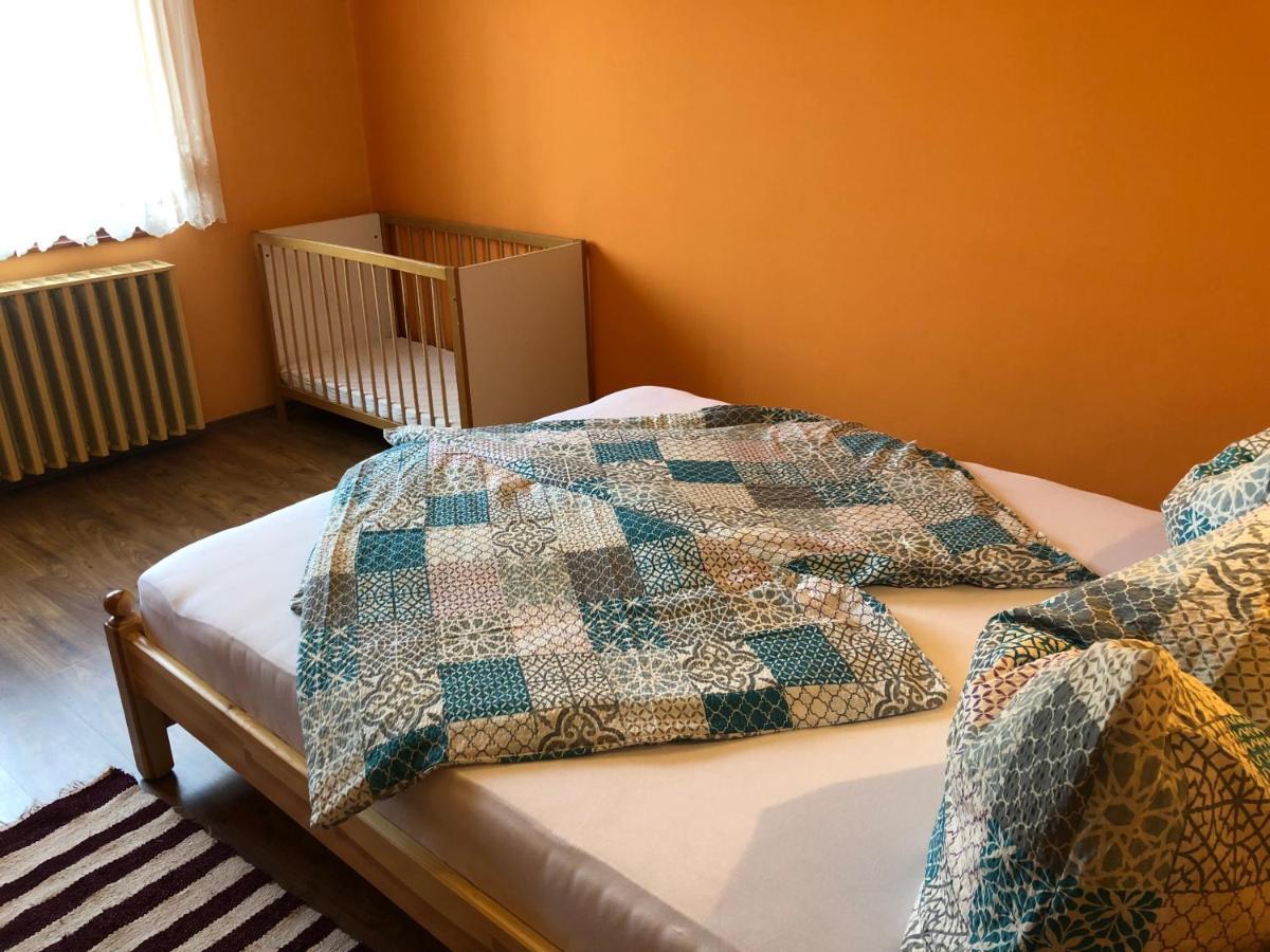 Valentin Vendégház Balatonlelle Exterior foto